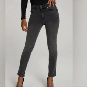 NEW Good American Good Classic High Rise GL625T Lightly Distressed Jeans 10/30